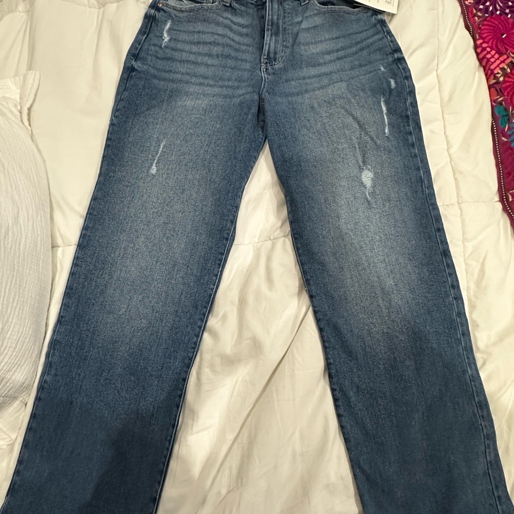 Women's Straight Leg Jeans in Classic Blue